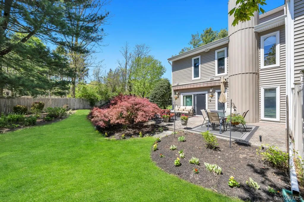 12 Kristin Lane, Smithtown, NY, 2 Bedrooms Bedrooms, 6 Rooms Rooms,2 BathroomsBathrooms,Residential,For Rent,Kristin,0,986515 12 Kristin Lane, Smithtown, NY, 2 Bedrooms Bedrooms, 6 Rooms Rooms,2 BathroomsBathrooms,Residential,For Rent,Kristin,0,986515