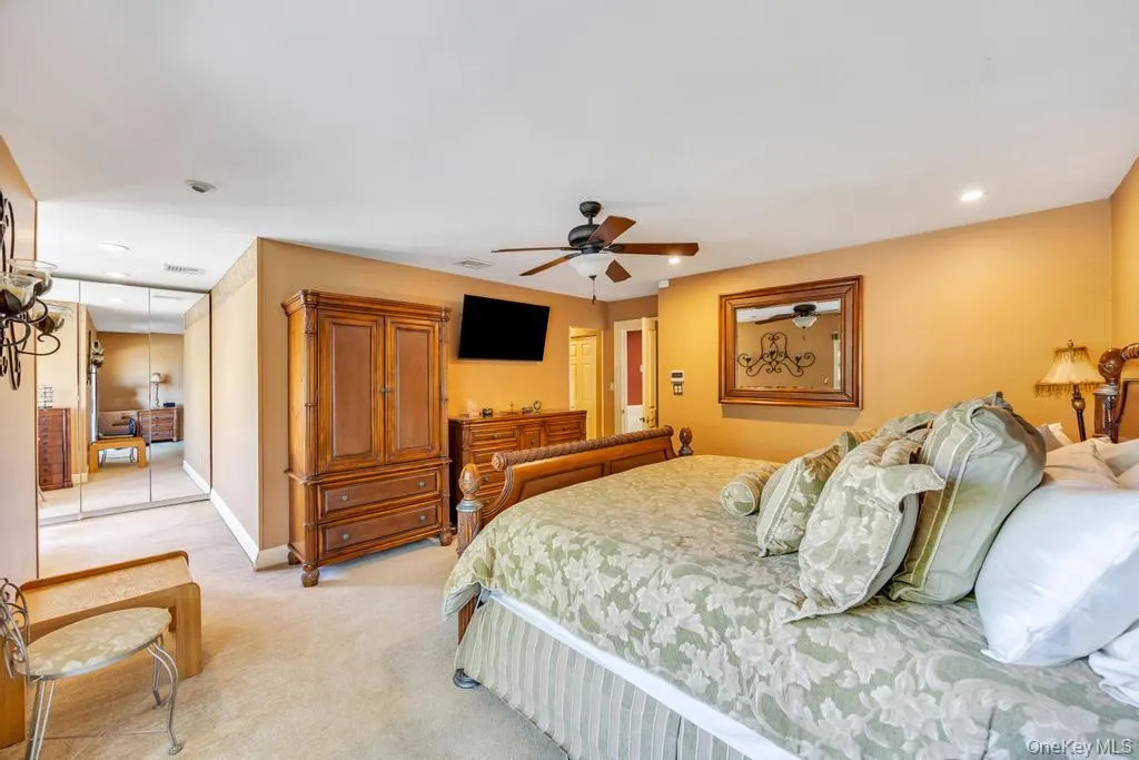 12 Kristin Lane, Smithtown, NY, 2 Bedrooms Bedrooms, 6 Rooms Rooms,2 BathroomsBathrooms,Residential,For Rent,Kristin,0,986515 12 Kristin Lane, Smithtown, NY, 2 Bedrooms Bedrooms, 6 Rooms Rooms,2 BathroomsBathrooms,Residential,For Rent,Kristin,0,986515