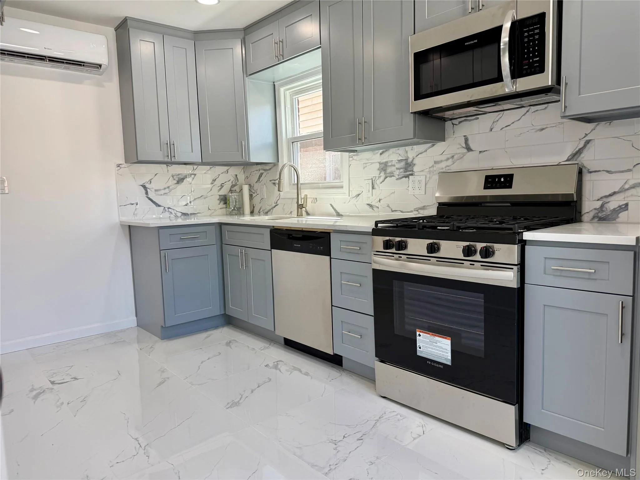 48 79th Avenue, North Hempstead, NY, 3 Bedrooms Bedrooms, 5 Rooms Rooms,2 BathroomsBathrooms,Residential Lease,For Rent,79th,0,986522 48 79th Avenue, North Hempstead, NY, 3 Bedrooms Bedrooms, 5 Rooms Rooms,2 BathroomsBathrooms,Residential Lease,For Rent,79th,0,986522