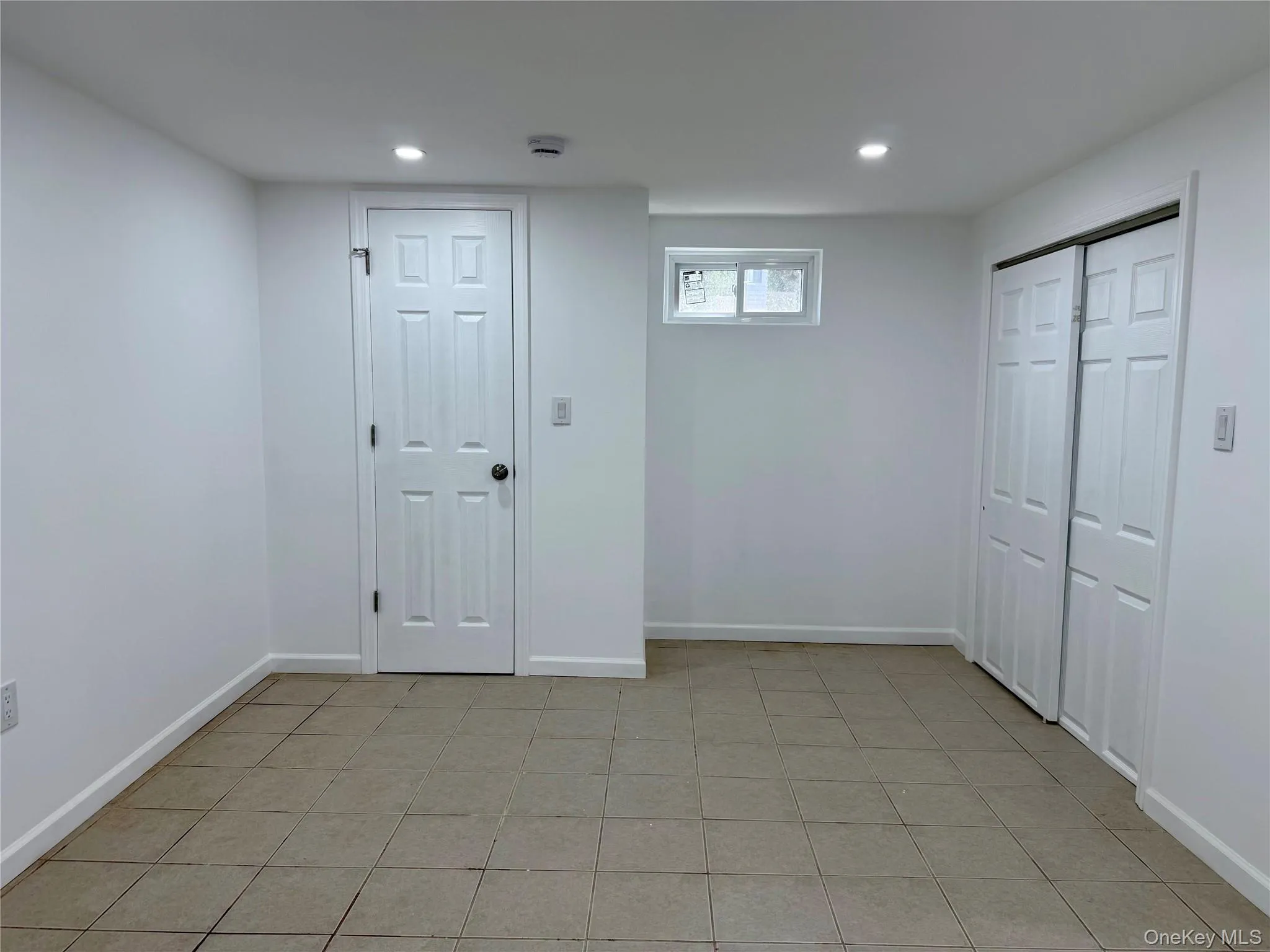 Lower Level Room Lower Level Room