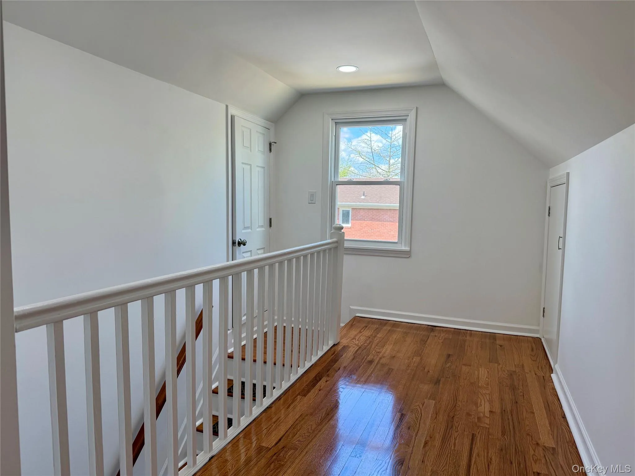 48 79th Avenue, North Hempstead, NY, 3 Bedrooms Bedrooms, 5 Rooms Rooms,2 BathroomsBathrooms,Residential Lease,For Rent,79th,0,986522 48 79th Avenue, North Hempstead, NY, 3 Bedrooms Bedrooms, 5 Rooms Rooms,2 BathroomsBathrooms,Residential Lease,For Rent,79th,0,986522