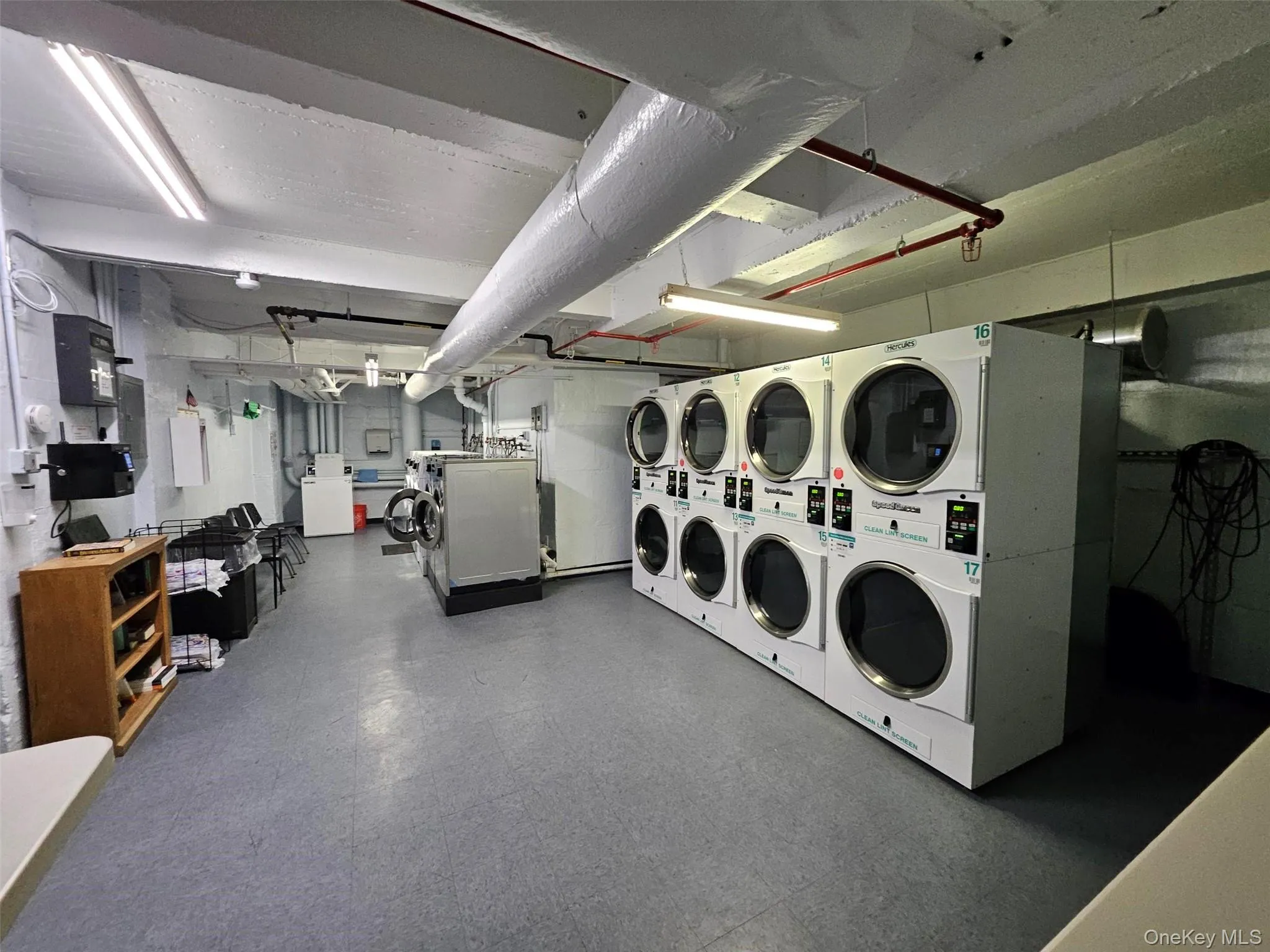 224-24 Union Turnpike, New York, NY, 2 Bedrooms Bedrooms, 6 Rooms Rooms,1 BathroomBathrooms,Residential,For Rent,Union,0,986528 224-24 Union Turnpike, New York, NY, 2 Bedrooms Bedrooms, 6 Rooms Rooms,1 BathroomBathrooms,Residential,For Rent,Union,0,986528