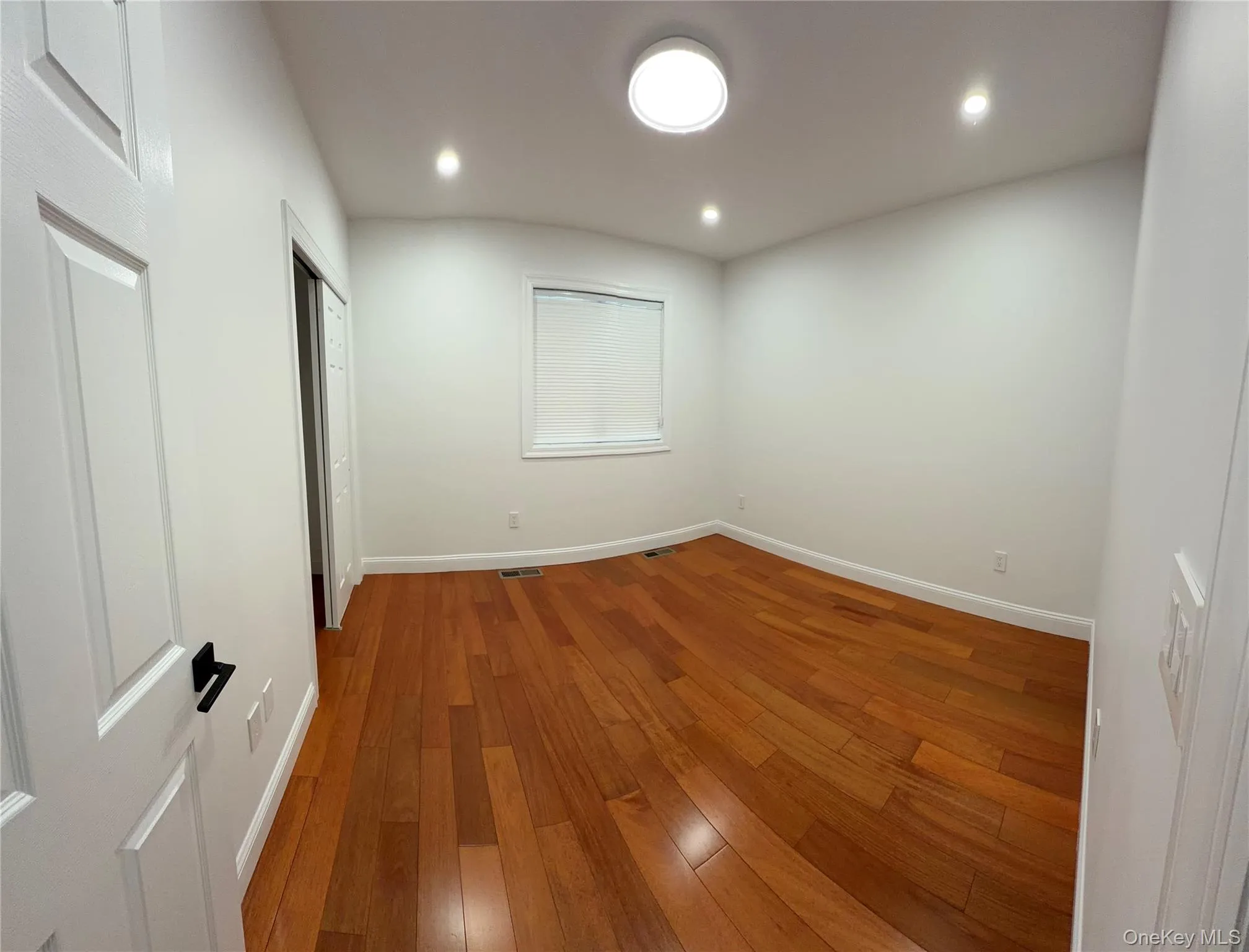 4335 189th Street, New York, NY, 2 Bedrooms Bedrooms, 3 Rooms Rooms,1 BathroomBathrooms,Residential Lease,For Rent,189th,0,986544 4335 189th Street, New York, NY, 2 Bedrooms Bedrooms, 3 Rooms Rooms,1 BathroomBathrooms,Residential Lease,For Rent,189th,0,986544