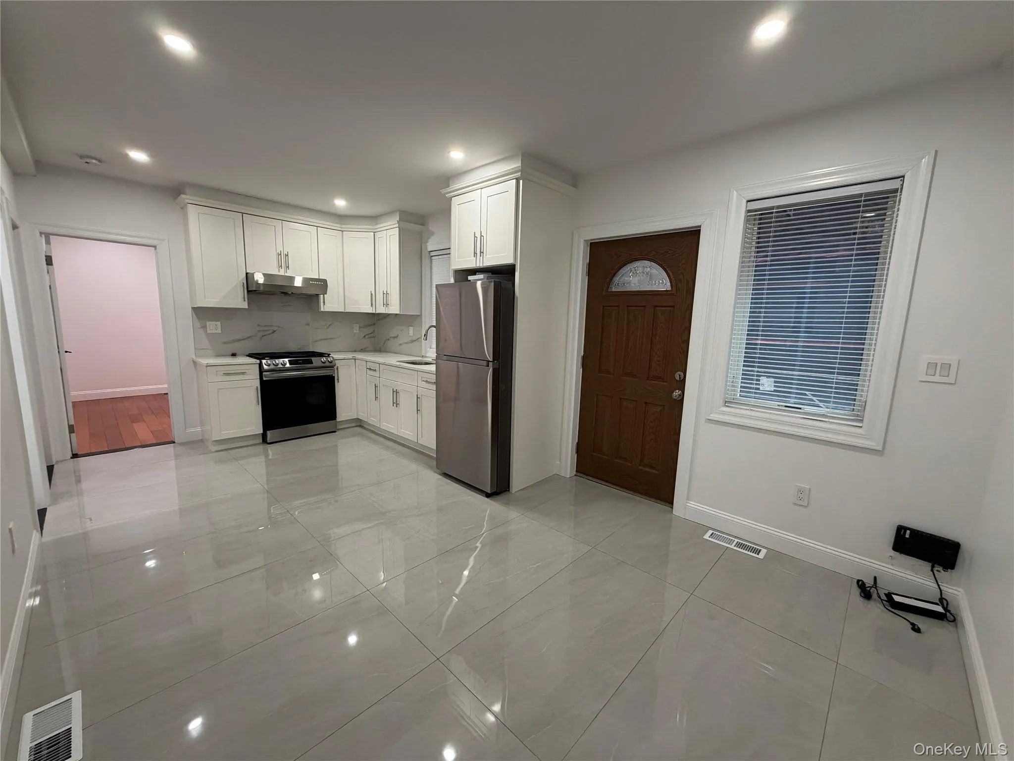 4335 189th Street, New York, NY, 2 Bedrooms Bedrooms, 3 Rooms Rooms,1 BathroomBathrooms,Residential Lease,For Rent,189th,0,986544 4335 189th Street, New York, NY, 2 Bedrooms Bedrooms, 3 Rooms Rooms,1 BathroomBathrooms,Residential Lease,For Rent,189th,0,986544