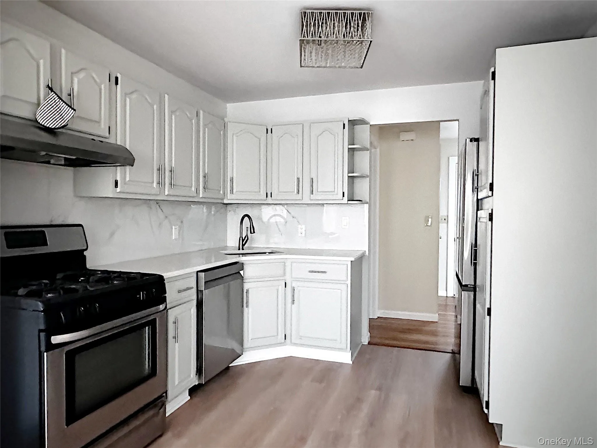 25 Acacia, New Rochelle, NY, 3 Bedrooms Bedrooms, 5 Rooms Rooms,2 BathroomsBathrooms,Residential Lease,For Rent,Acacia,0,986551 25 Acacia, New Rochelle, NY, 3 Bedrooms Bedrooms, 5 Rooms Rooms,2 BathroomsBathrooms,Residential Lease,For Rent,Acacia,0,986551