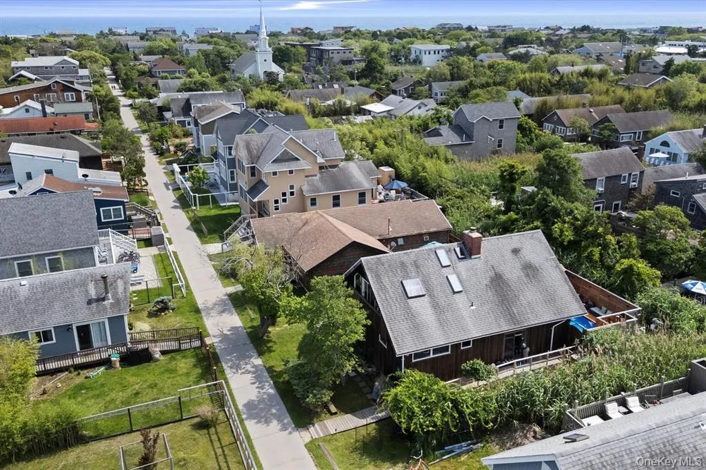 17 Bungalow Walk, Islip, NY, 4 Bedrooms Bedrooms, 6 Rooms Rooms,2 BathroomsBathrooms,Residential,For Rent,Bungalow,0,986562 17 Bungalow Walk, Islip, NY, 4 Bedrooms Bedrooms, 6 Rooms Rooms,2 BathroomsBathrooms,Residential,For Rent,Bungalow,0,986562