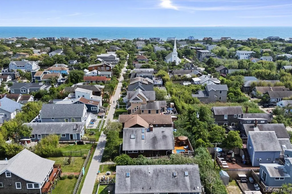 17 Bungalow Walk, Islip, NY, 4 Bedrooms Bedrooms, 6 Rooms Rooms,2 BathroomsBathrooms,Residential,For Rent,Bungalow,0,986562 17 Bungalow Walk, Islip, NY, 4 Bedrooms Bedrooms, 6 Rooms Rooms,2 BathroomsBathrooms,Residential,For Rent,Bungalow,0,986562