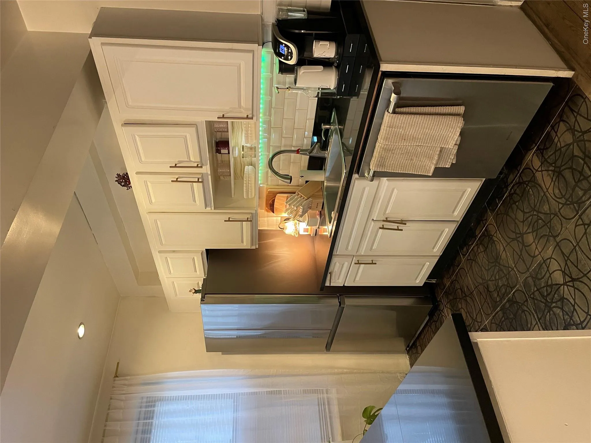 22-31 76th Street, New York, NY, 2 Bedrooms Bedrooms, 4 Rooms Rooms,1 BathroomBathrooms,Residential,For Rent,76th,0,986569 22-31 76th Street, New York, NY, 2 Bedrooms Bedrooms, 4 Rooms Rooms,1 BathroomBathrooms,Residential,For Rent,76th,0,986569