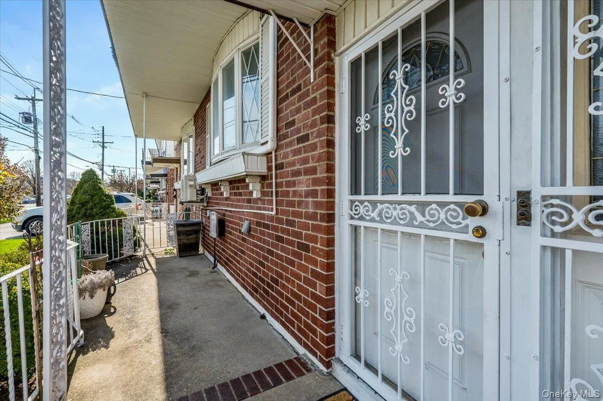 8019 149th Avenue, New York, NY, 3 Bedrooms Bedrooms, 7 Rooms Rooms,2 BathroomsBathrooms,Residential Lease,For Rent,149th,0,986599 8019 149th Avenue, New York, NY, 3 Bedrooms Bedrooms, 7 Rooms Rooms,2 BathroomsBathrooms,Residential Lease,For Rent,149th,0,986599