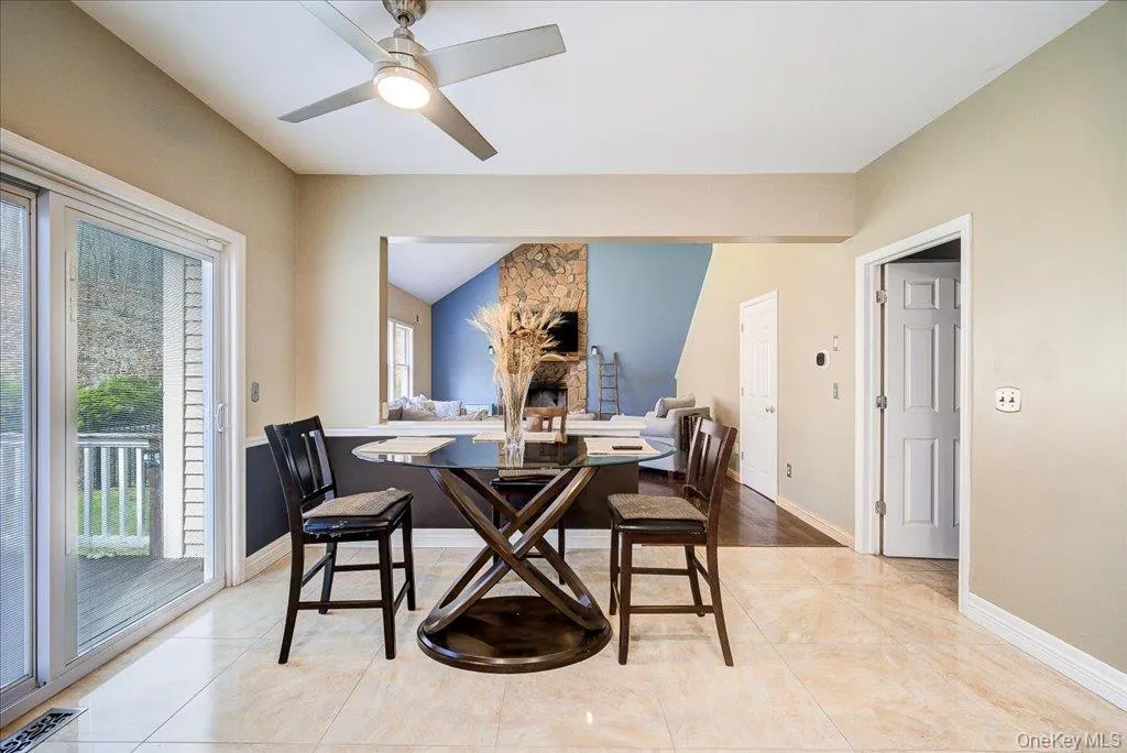 17 Long View Drive, Minisink, NY, 4 Bedrooms Bedrooms, 13 Rooms Rooms,2 BathroomsBathrooms,Residential,For Rent,Long View,0,986601 17 Long View Drive, Minisink, NY, 4 Bedrooms Bedrooms, 13 Rooms Rooms,2 BathroomsBathrooms,Residential,For Rent,Long View,0,986601