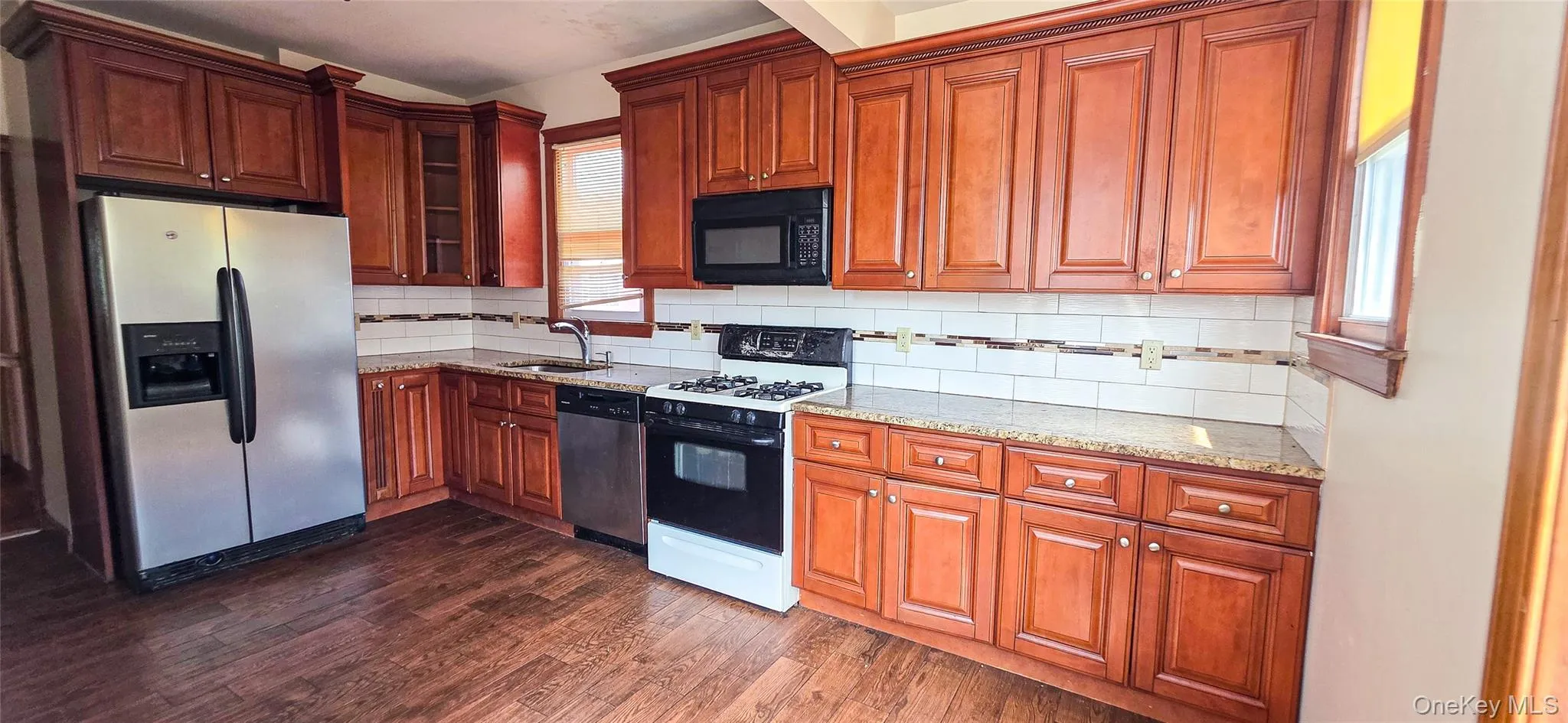 97 Elm Street, New York, NY, 4 Bedrooms Bedrooms, 5 Rooms Rooms,1 BathroomBathrooms,Residential Lease,For Rent,Elm Street,0,986603 97 Elm Street, New York, NY, 4 Bedrooms Bedrooms, 5 Rooms Rooms,1 BathroomBathrooms,Residential Lease,For Rent,Elm Street,0,986603