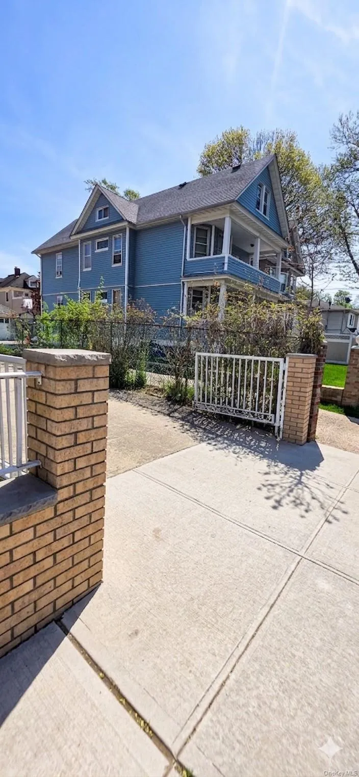 97 Elm Street, New York, NY, 4 Bedrooms Bedrooms, 5 Rooms Rooms,1 BathroomBathrooms,Residential Lease,For Rent,Elm Street,0,986603 97 Elm Street, New York, NY, 4 Bedrooms Bedrooms, 5 Rooms Rooms,1 BathroomBathrooms,Residential Lease,For Rent,Elm Street,0,986603