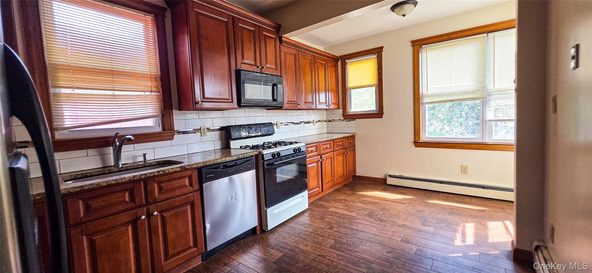 97 Elm Street, New York, NY, 4 Bedrooms Bedrooms, 5 Rooms Rooms,1 BathroomBathrooms,Residential Lease,For Rent,Elm Street,0,986603 97 Elm Street, New York, NY, 4 Bedrooms Bedrooms, 5 Rooms Rooms,1 BathroomBathrooms,Residential Lease,For Rent,Elm Street,0,986603