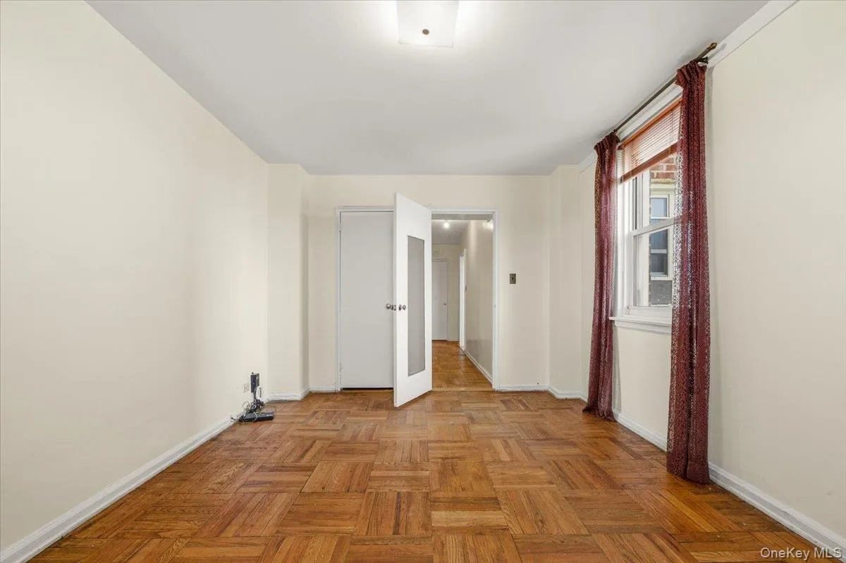 80 Knolls Crescent, New York, NY, 2 Bedrooms Bedrooms, 5 Rooms Rooms,1 BathroomBathrooms,Residential Sale,For Rent,Knolls,0,986609 80 Knolls Crescent, New York, NY, 2 Bedrooms Bedrooms, 5 Rooms Rooms,1 BathroomBathrooms,Residential Sale,For Rent,Knolls,0,986609