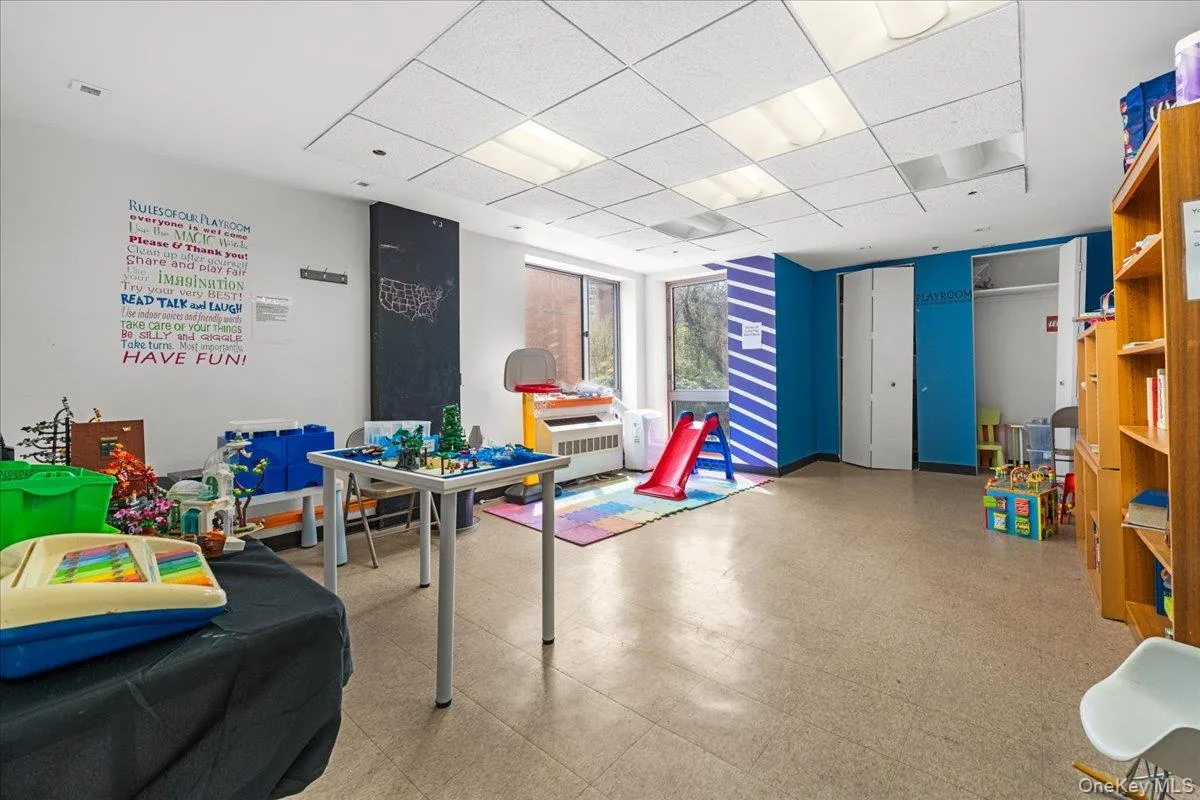3585 Greystone Avenue, New York, NY, 2 Bedrooms Bedrooms, 6 Rooms Rooms,2 BathroomsBathrooms,Residential,For Rent,Greystone,0,986620 3585 Greystone Avenue, New York, NY, 2 Bedrooms Bedrooms, 6 Rooms Rooms,2 BathroomsBathrooms,Residential,For Rent,Greystone,0,986620