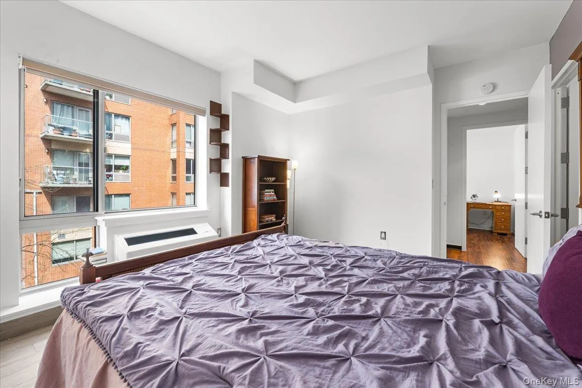 Windowed primary bedroom with en-suite bath Windowed primary bedroom with en-suite bath