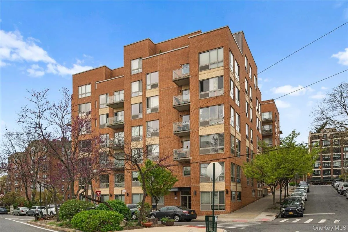 3585 Greystone Avenue, New York, NY, 2 Bedrooms Bedrooms, 6 Rooms Rooms,2 BathroomsBathrooms,Residential,For Rent,Greystone,0,986620 3585 Greystone Avenue, New York, NY, 2 Bedrooms Bedrooms, 6 Rooms Rooms,2 BathroomsBathrooms,Residential,For Rent,Greystone,0,986620