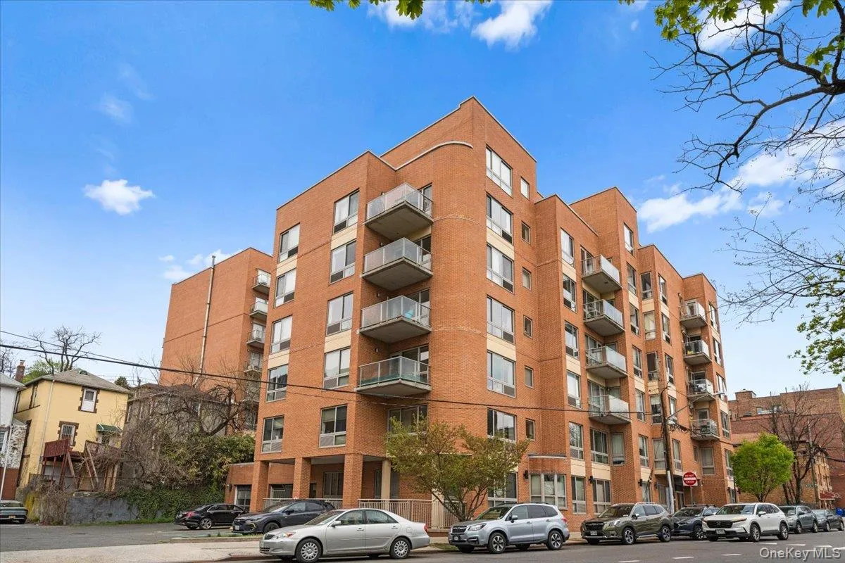 3585 Greystone Avenue, New York, NY, 2 Bedrooms Bedrooms, 6 Rooms Rooms,2 BathroomsBathrooms,Residential,For Rent,Greystone,0,986620 3585 Greystone Avenue, New York, NY, 2 Bedrooms Bedrooms, 6 Rooms Rooms,2 BathroomsBathrooms,Residential,For Rent,Greystone,0,986620