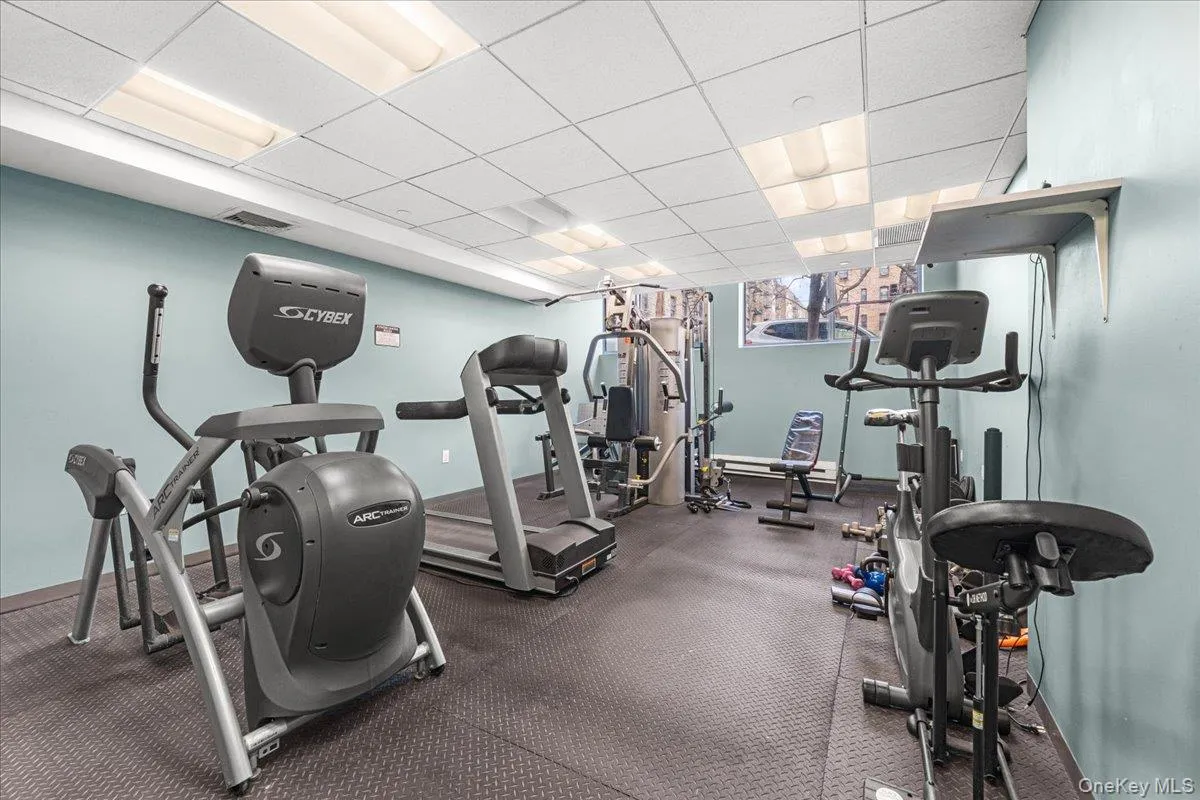3585 Greystone Avenue, New York, NY, 2 Bedrooms Bedrooms, 6 Rooms Rooms,2 BathroomsBathrooms,Residential,For Rent,Greystone,0,986620 3585 Greystone Avenue, New York, NY, 2 Bedrooms Bedrooms, 6 Rooms Rooms,2 BathroomsBathrooms,Residential,For Rent,Greystone,0,986620