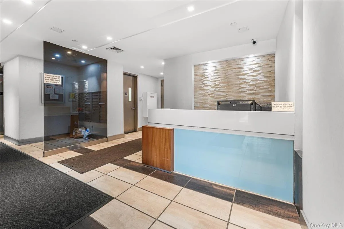 3585 Greystone Avenue, New York, NY, 2 Bedrooms Bedrooms, 6 Rooms Rooms,2 BathroomsBathrooms,Residential,For Rent,Greystone,0,986620 3585 Greystone Avenue, New York, NY, 2 Bedrooms Bedrooms, 6 Rooms Rooms,2 BathroomsBathrooms,Residential,For Rent,Greystone,0,986620
