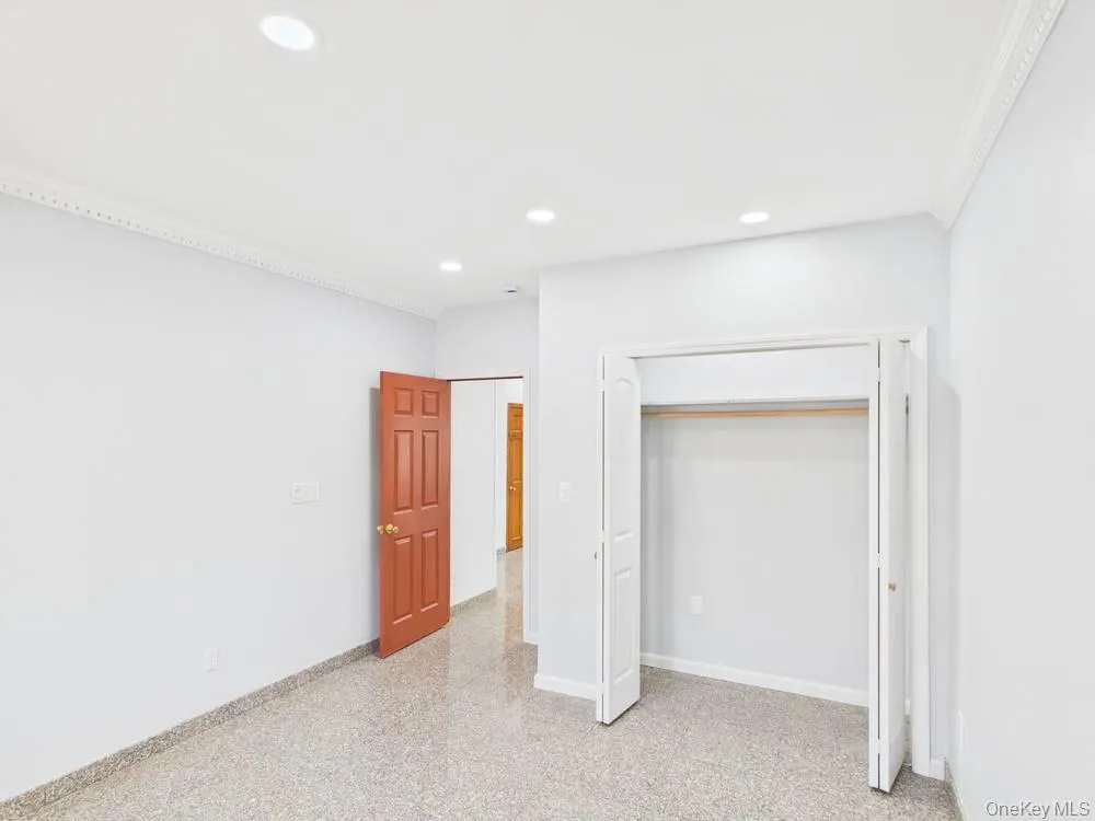 6618 75th Street, New York, NY, 3 Bedrooms Bedrooms, 5 Rooms Rooms,1 BathroomBathrooms,Residential Lease,For Rent,75th,0,986629 6618 75th Street, New York, NY, 3 Bedrooms Bedrooms, 5 Rooms Rooms,1 BathroomBathrooms,Residential Lease,For Rent,75th,0,986629