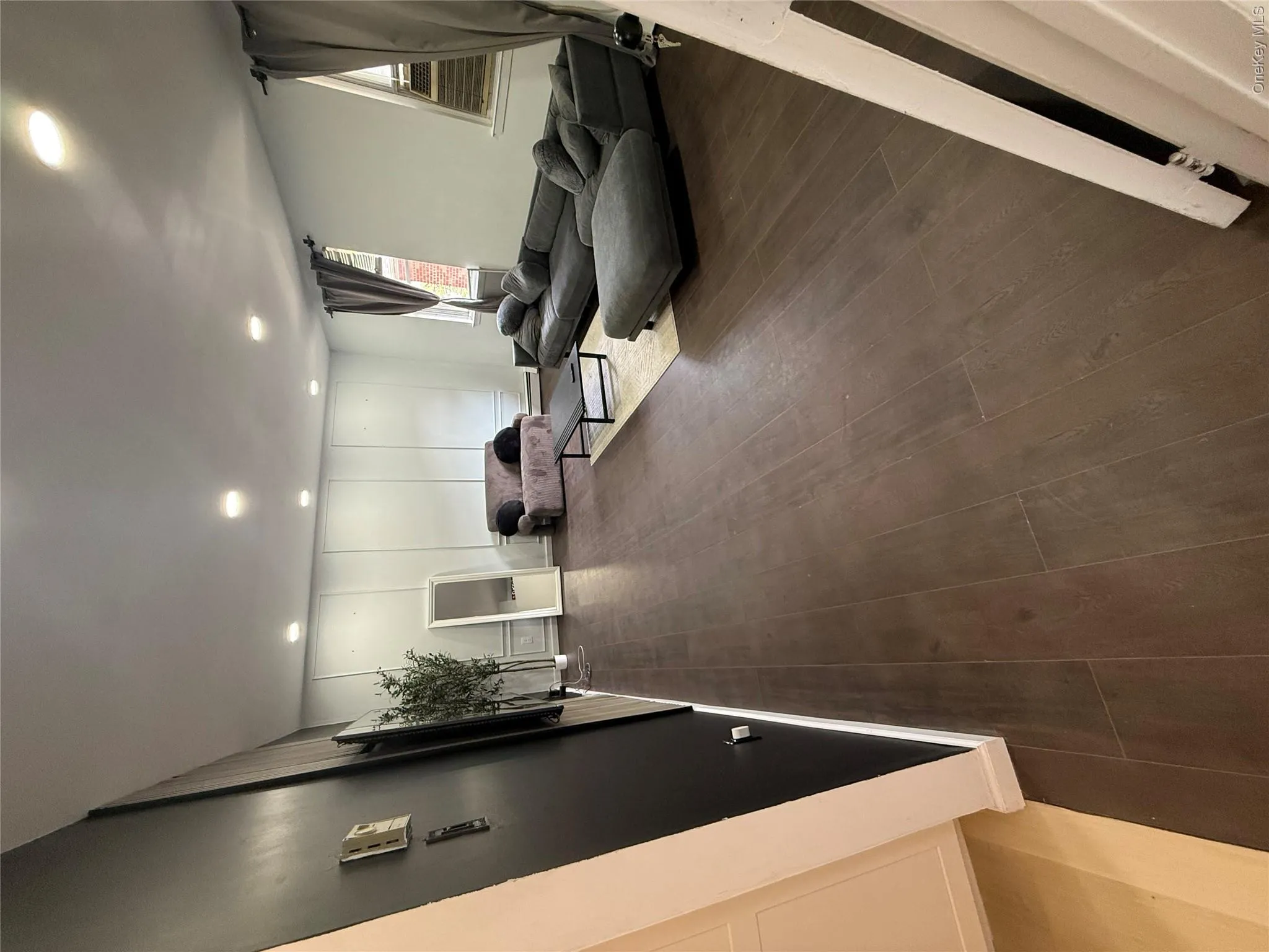 1690 Grand Avenue, Hempstead, NY, 1 Bedroom Bedrooms, 4 Rooms Rooms,1 BathroomBathrooms,Residential Lease,For Rent,Grand,0,986631 1690 Grand Avenue, Hempstead, NY, 1 Bedroom Bedrooms, 4 Rooms Rooms,1 BathroomBathrooms,Residential Lease,For Rent,Grand,0,986631