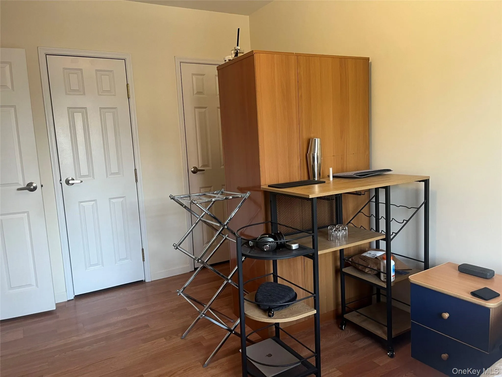 208-11 41 Avenue, New York, NY, 3 Bedrooms Bedrooms, 5 Rooms Rooms,1 BathroomBathrooms,Residential Lease,For Rent,41,0,986671 208-11 41 Avenue, New York, NY, 3 Bedrooms Bedrooms, 5 Rooms Rooms,1 BathroomBathrooms,Residential Lease,For Rent,41,0,986671