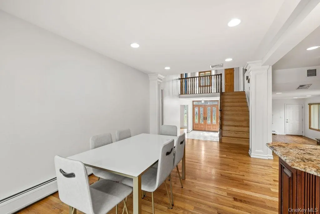 84 Tennyson Drive, Clarkstown, NY, 5 Bedrooms Bedrooms, 12 Rooms Rooms,2 BathroomsBathrooms,Residential,For Rent,Tennyson,0,986680 84 Tennyson Drive, Clarkstown, NY, 5 Bedrooms Bedrooms, 12 Rooms Rooms,2 BathroomsBathrooms,Residential,For Rent,Tennyson,0,986680