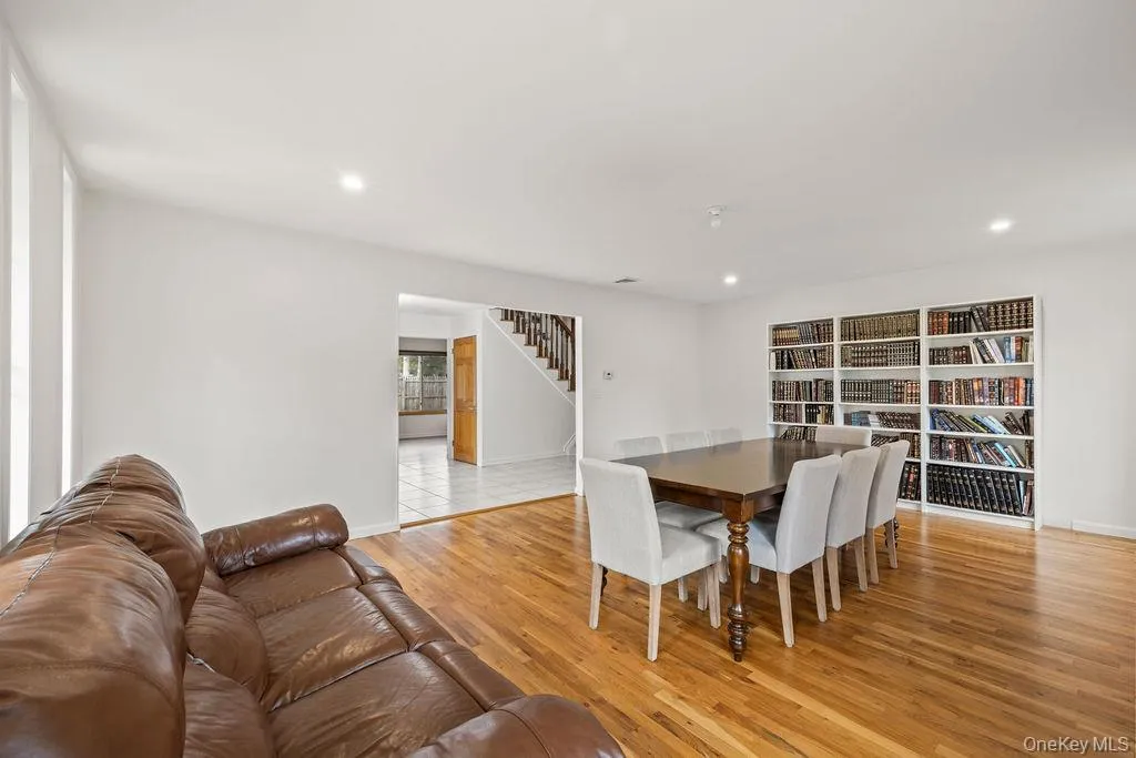 84 Tennyson Drive, Clarkstown, NY, 5 Bedrooms Bedrooms, 12 Rooms Rooms,2 BathroomsBathrooms,Residential,For Rent,Tennyson,0,986680 84 Tennyson Drive, Clarkstown, NY, 5 Bedrooms Bedrooms, 12 Rooms Rooms,2 BathroomsBathrooms,Residential,For Rent,Tennyson,0,986680