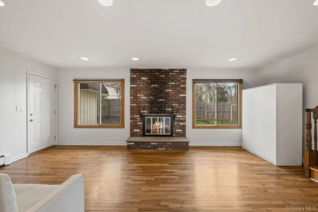 84 Tennyson Drive, Clarkstown, NY, 5 Bedrooms Bedrooms, 12 Rooms Rooms,2 BathroomsBathrooms,Residential,For Rent,Tennyson,0,986680 84 Tennyson Drive, Clarkstown, NY, 5 Bedrooms Bedrooms, 12 Rooms Rooms,2 BathroomsBathrooms,Residential,For Rent,Tennyson,0,986680