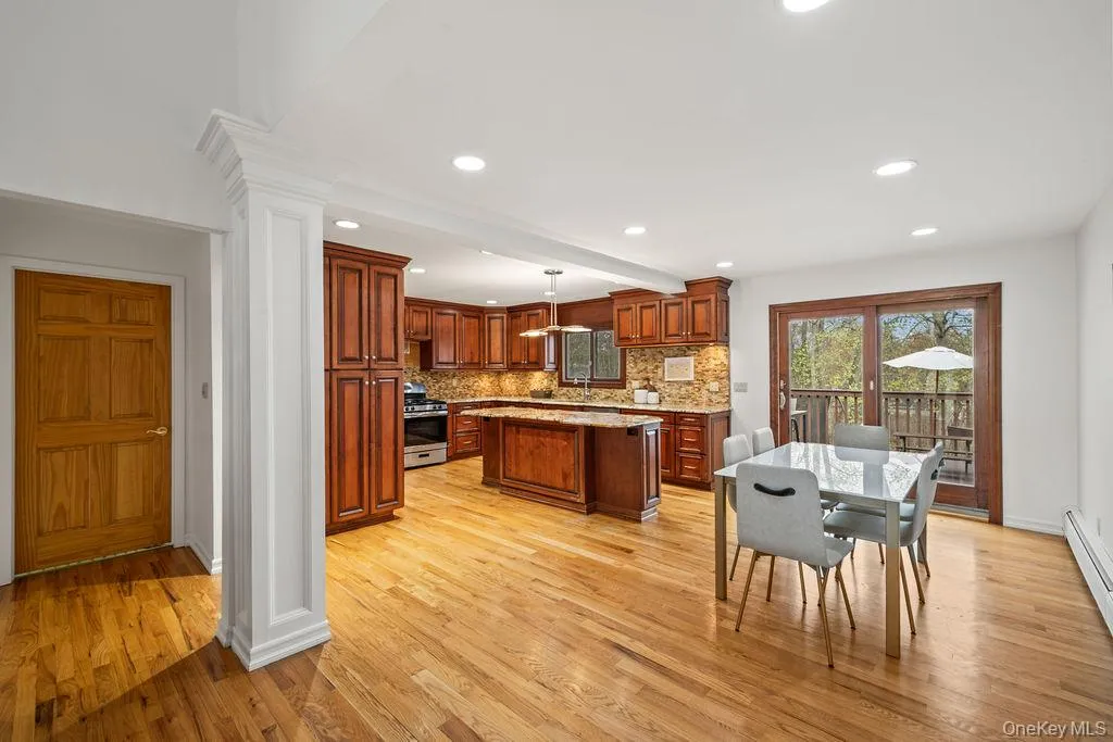84 Tennyson Drive, Clarkstown, NY, 5 Bedrooms Bedrooms, 12 Rooms Rooms,2 BathroomsBathrooms,Residential,For Rent,Tennyson,0,986680 84 Tennyson Drive, Clarkstown, NY, 5 Bedrooms Bedrooms, 12 Rooms Rooms,2 BathroomsBathrooms,Residential,For Rent,Tennyson,0,986680
