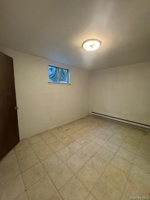 408 7th Street, Huntington, NY, 2 Bedrooms Bedrooms, 4 Rooms Rooms,1 BathroomBathrooms,Residential Lease,For Rent,7th,0,986681 408 7th Street, Huntington, NY, 2 Bedrooms Bedrooms, 4 Rooms Rooms,1 BathroomBathrooms,Residential Lease,For Rent,7th,0,986681