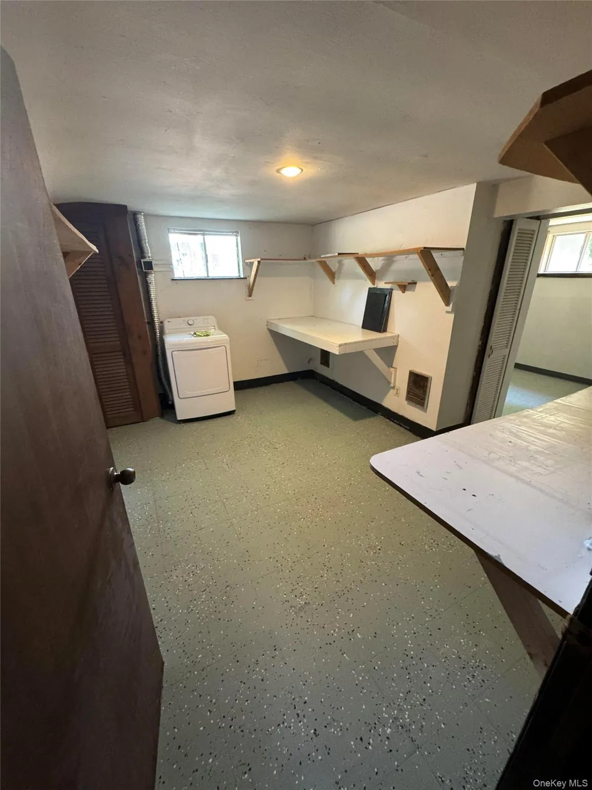 408-A 7th Street, Huntington, NY, 2 Bedrooms Bedrooms, 4 Rooms Rooms,1 BathroomBathrooms,Residential Lease,For Rent,7th,0,986681 408-A 7th Street, Huntington, NY, 2 Bedrooms Bedrooms, 4 Rooms Rooms,1 BathroomBathrooms,Residential Lease,For Rent,7th,0,986681