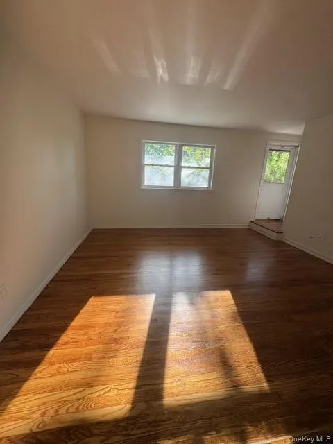 408 7th Street, Huntington, NY, 2 Bedrooms Bedrooms, 4 Rooms Rooms,1 BathroomBathrooms,Residential Lease,For Rent,7th,0,986681 408 7th Street, Huntington, NY, 2 Bedrooms Bedrooms, 4 Rooms Rooms,1 BathroomBathrooms,Residential Lease,For Rent,7th,0,986681