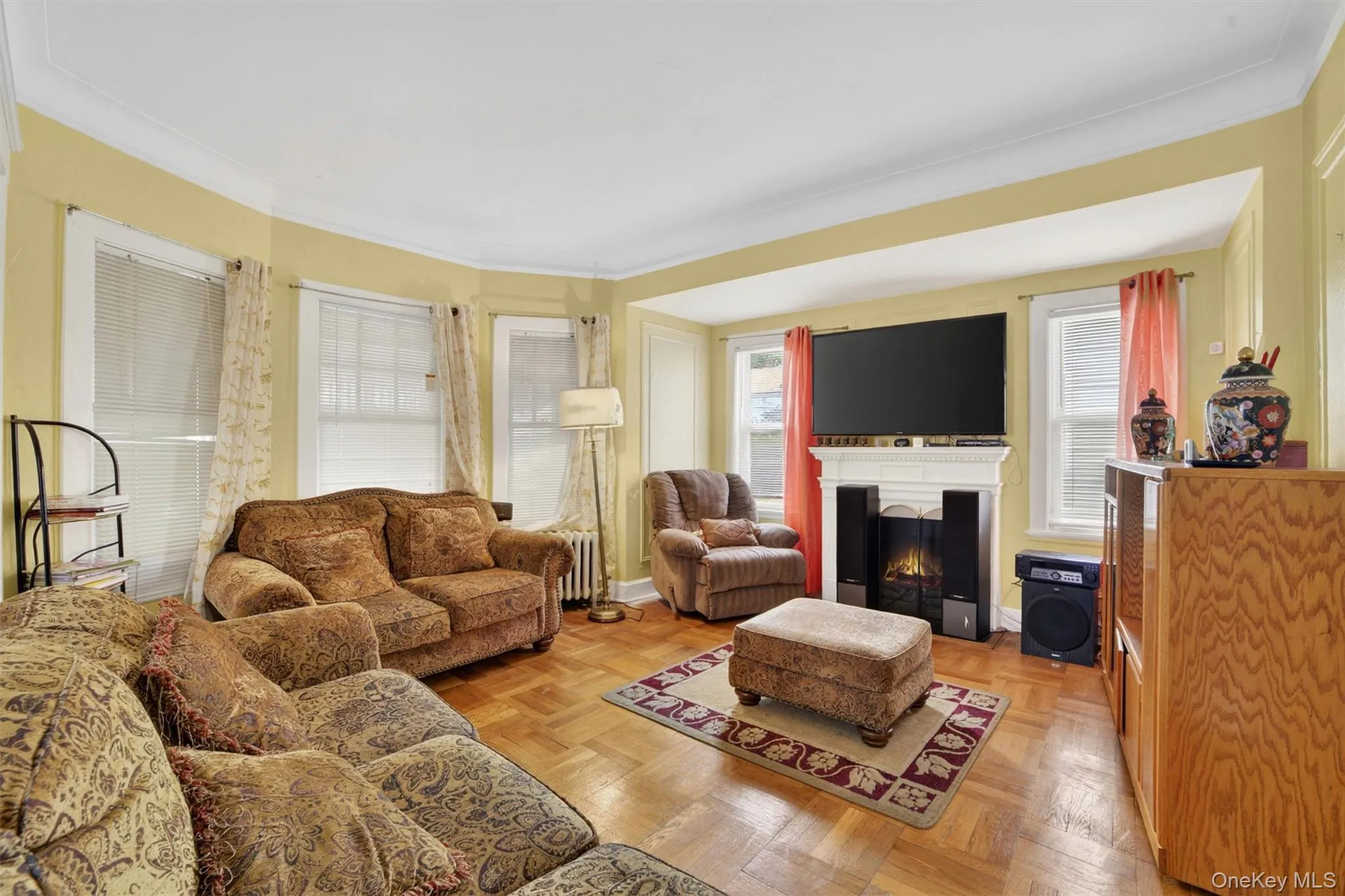 153 Hillside Avenue, Mount Vernon, NY, 3 Bedrooms Bedrooms, 6 Rooms Rooms,2 BathroomsBathrooms,Residential,For Rent,Hillside,0,986682 153 Hillside Avenue, Mount Vernon, NY, 3 Bedrooms Bedrooms, 6 Rooms Rooms,2 BathroomsBathrooms,Residential,For Rent,Hillside,0,986682