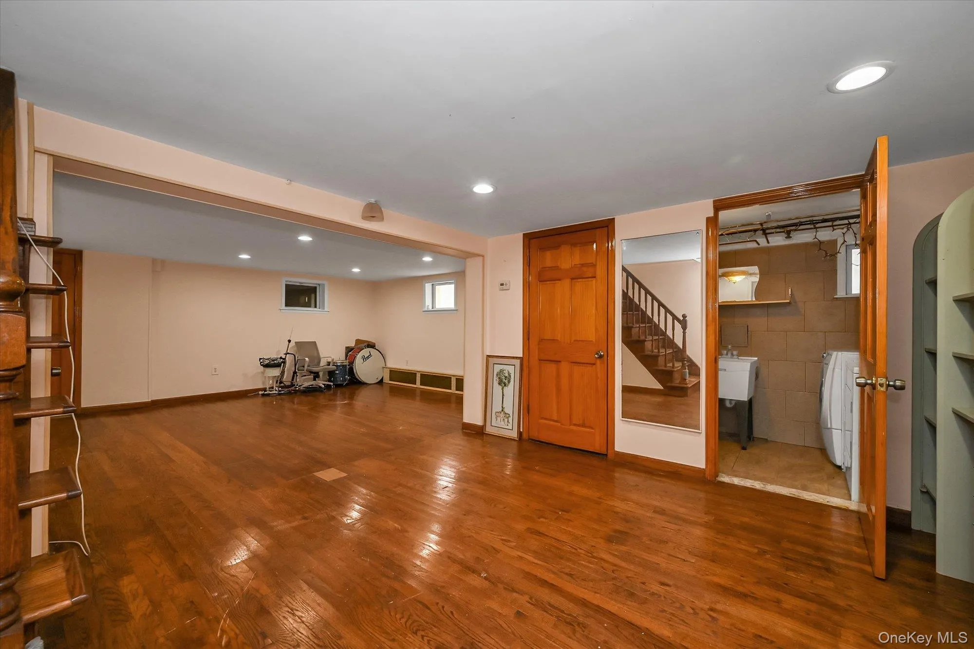 6342 Alderton Street, New York, NY, 6 Bedrooms Bedrooms, 12 Rooms Rooms,5 BathroomsBathrooms,Residential Lease,For Rent,Alderton,0,986684 6342 Alderton Street, New York, NY, 6 Bedrooms Bedrooms, 12 Rooms Rooms,5 BathroomsBathrooms,Residential Lease,For Rent,Alderton,0,986684