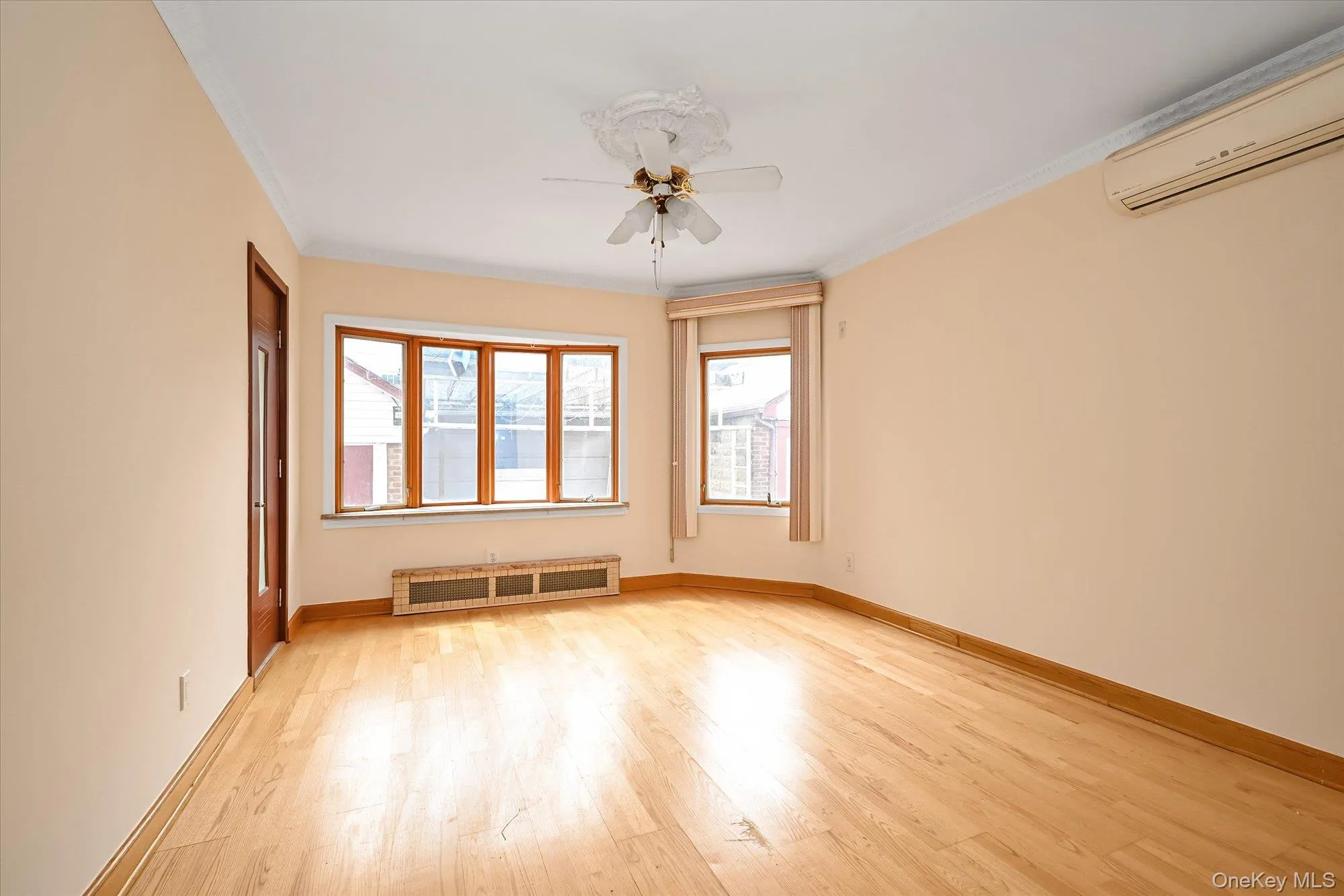 6342 Alderton Street, New York, NY, 6 Bedrooms Bedrooms, 12 Rooms Rooms,5 BathroomsBathrooms,Residential Lease,For Rent,Alderton,0,986684 6342 Alderton Street, New York, NY, 6 Bedrooms Bedrooms, 12 Rooms Rooms,5 BathroomsBathrooms,Residential Lease,For Rent,Alderton,0,986684