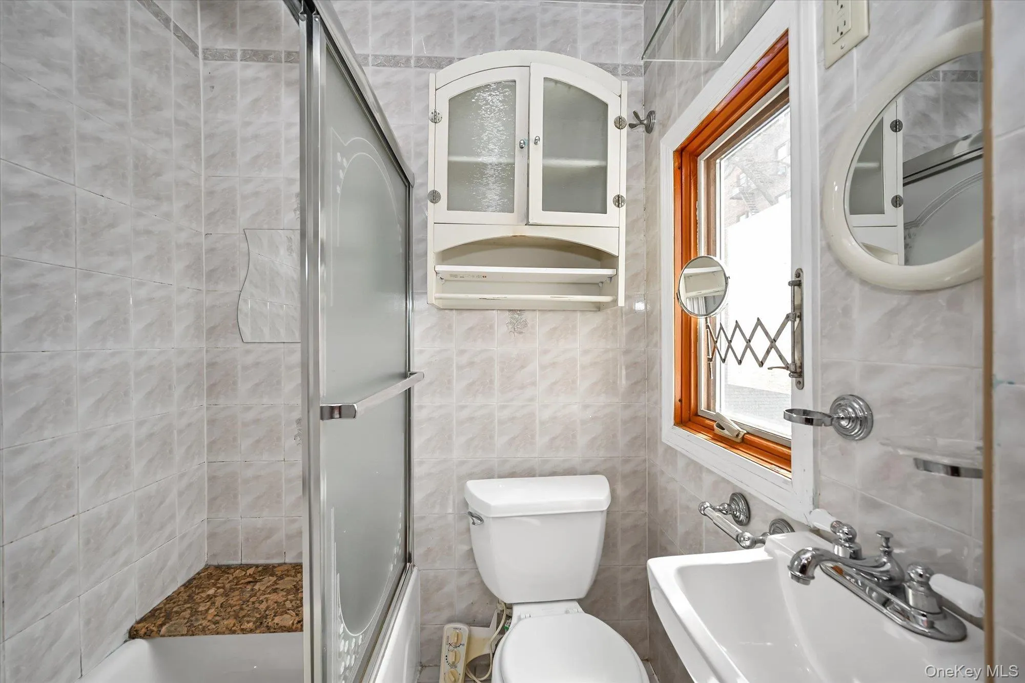 6342 Alderton Street, New York, NY, 6 Bedrooms Bedrooms, 12 Rooms Rooms,5 BathroomsBathrooms,Residential Lease,For Rent,Alderton,0,986684 6342 Alderton Street, New York, NY, 6 Bedrooms Bedrooms, 12 Rooms Rooms,5 BathroomsBathrooms,Residential Lease,For Rent,Alderton,0,986684