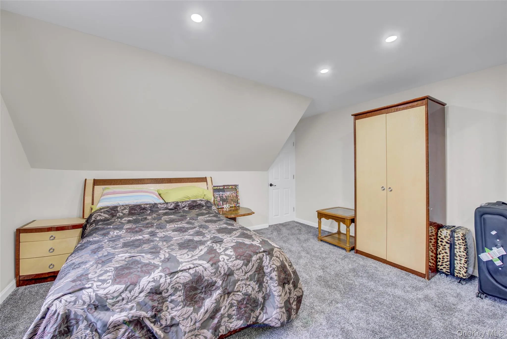 1312 Park Avenue, North Hempstead, NY, 4 Bedrooms Bedrooms, 7 Rooms Rooms,1 BathroomBathrooms,Residential,For Rent,Park,0,KEY986686 1312 Park Avenue, North Hempstead, NY, 4 Bedrooms Bedrooms, 7 Rooms Rooms,1 BathroomBathrooms,Residential,For Rent,Park,0,KEY986686
