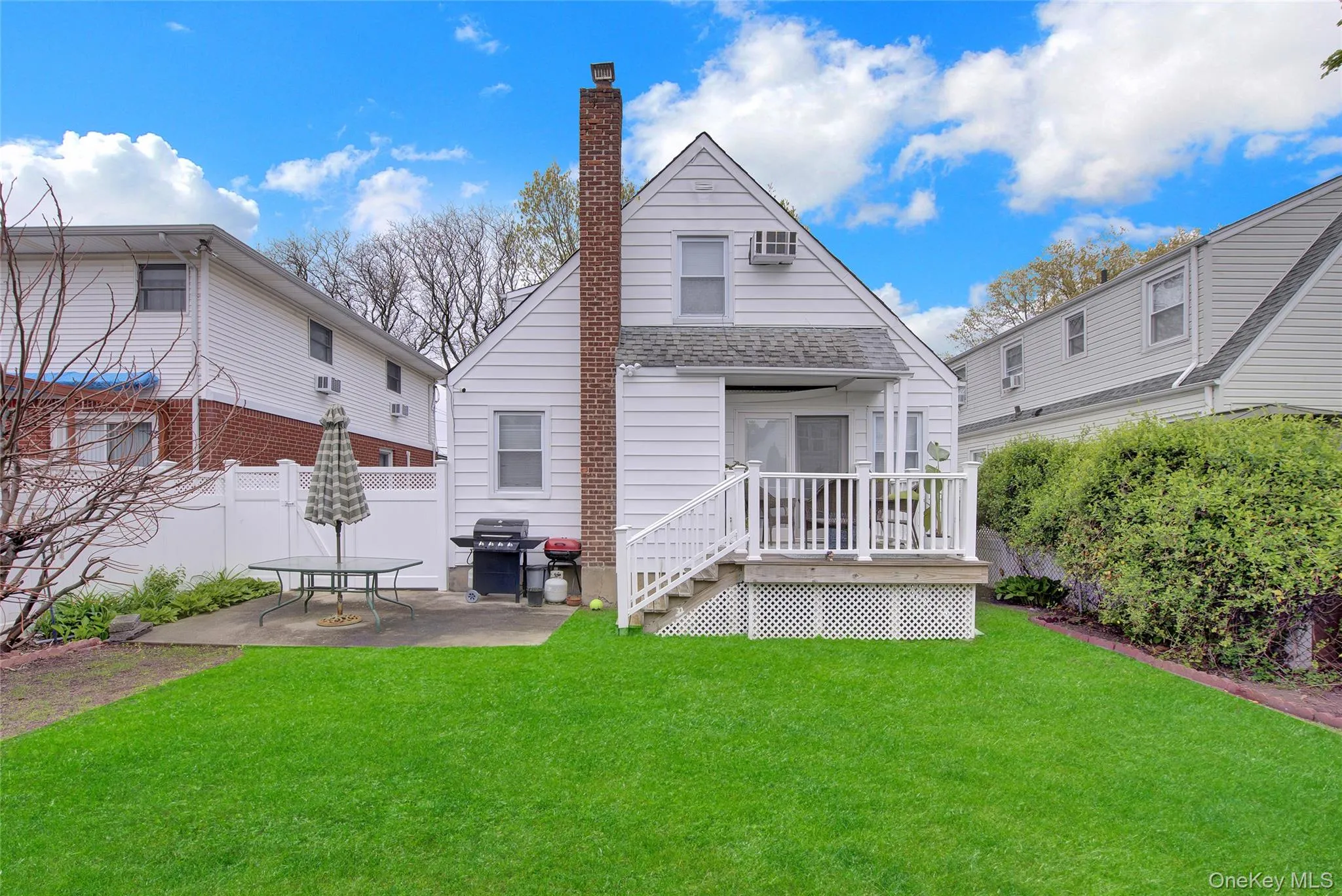 1312 Park Avenue, North Hempstead, NY, 4 Bedrooms Bedrooms, 7 Rooms Rooms,1 BathroomBathrooms,Residential,For Rent,Park,0,KEY986686 1312 Park Avenue, North Hempstead, NY, 4 Bedrooms Bedrooms, 7 Rooms Rooms,1 BathroomBathrooms,Residential,For Rent,Park,0,KEY986686
