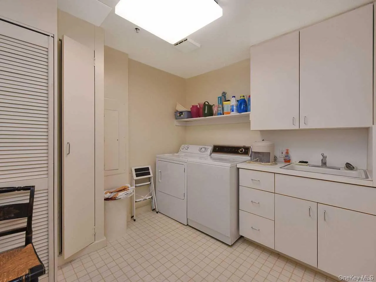 123 Middle Neck Road, North Hempstead, NY, 2 Bedrooms Bedrooms, 5 Rooms Rooms,2 BathroomsBathrooms,Residential Lease,For Rent,Middle Neck,0,986687 123 Middle Neck Road, North Hempstead, NY, 2 Bedrooms Bedrooms, 5 Rooms Rooms,2 BathroomsBathrooms,Residential Lease,For Rent,Middle Neck,0,986687