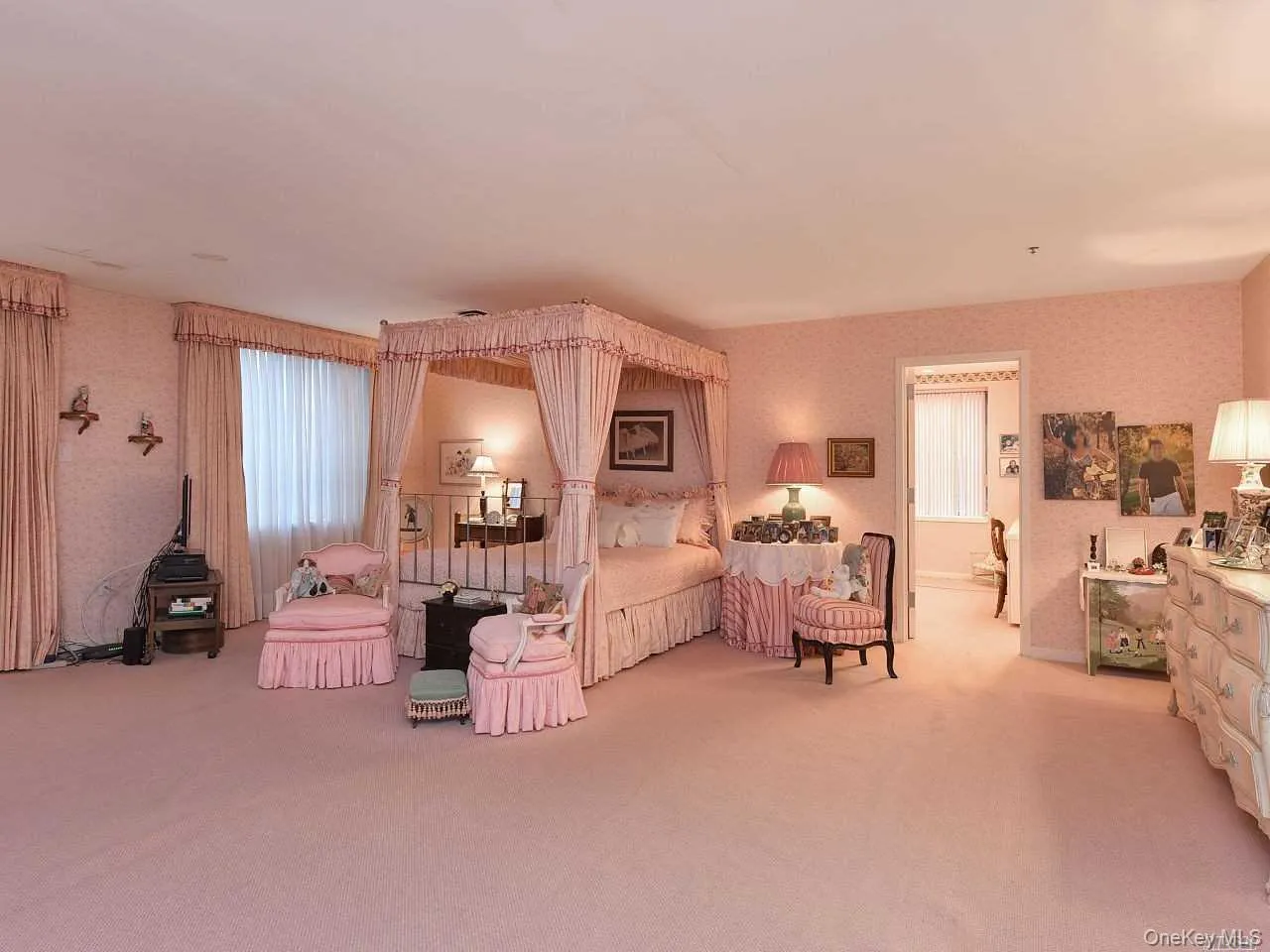 123 Middle Neck Road, North Hempstead, NY, 2 Bedrooms Bedrooms, 5 Rooms Rooms,2 BathroomsBathrooms,Residential Lease,For Rent,Middle Neck,0,986687 123 Middle Neck Road, North Hempstead, NY, 2 Bedrooms Bedrooms, 5 Rooms Rooms,2 BathroomsBathrooms,Residential Lease,For Rent,Middle Neck,0,986687