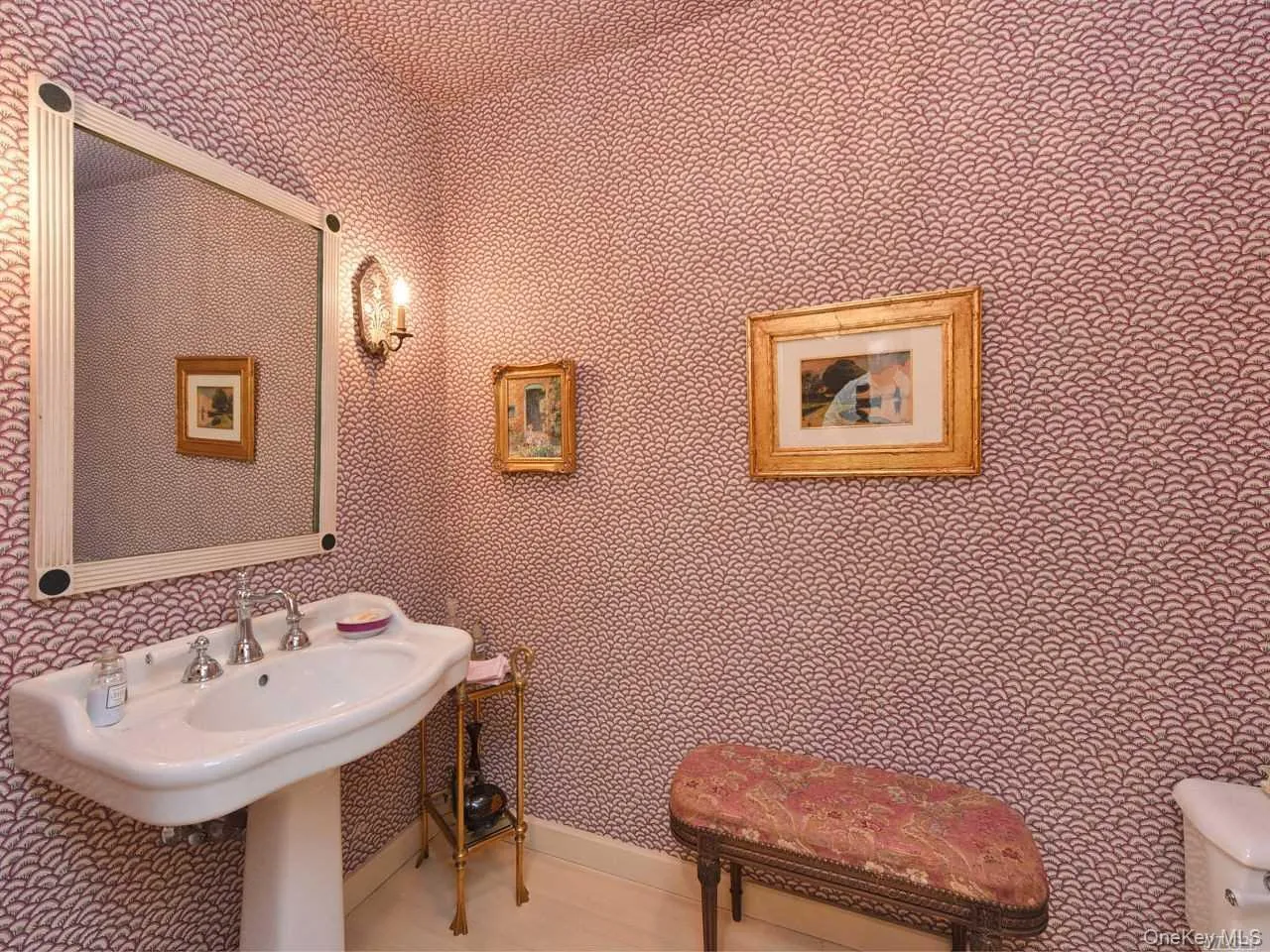 123 Middle Neck Road, North Hempstead, NY, 2 Bedrooms Bedrooms, 5 Rooms Rooms,2 BathroomsBathrooms,Residential Lease,For Rent,Middle Neck,0,986687 123 Middle Neck Road, North Hempstead, NY, 2 Bedrooms Bedrooms, 5 Rooms Rooms,2 BathroomsBathrooms,Residential Lease,For Rent,Middle Neck,0,986687