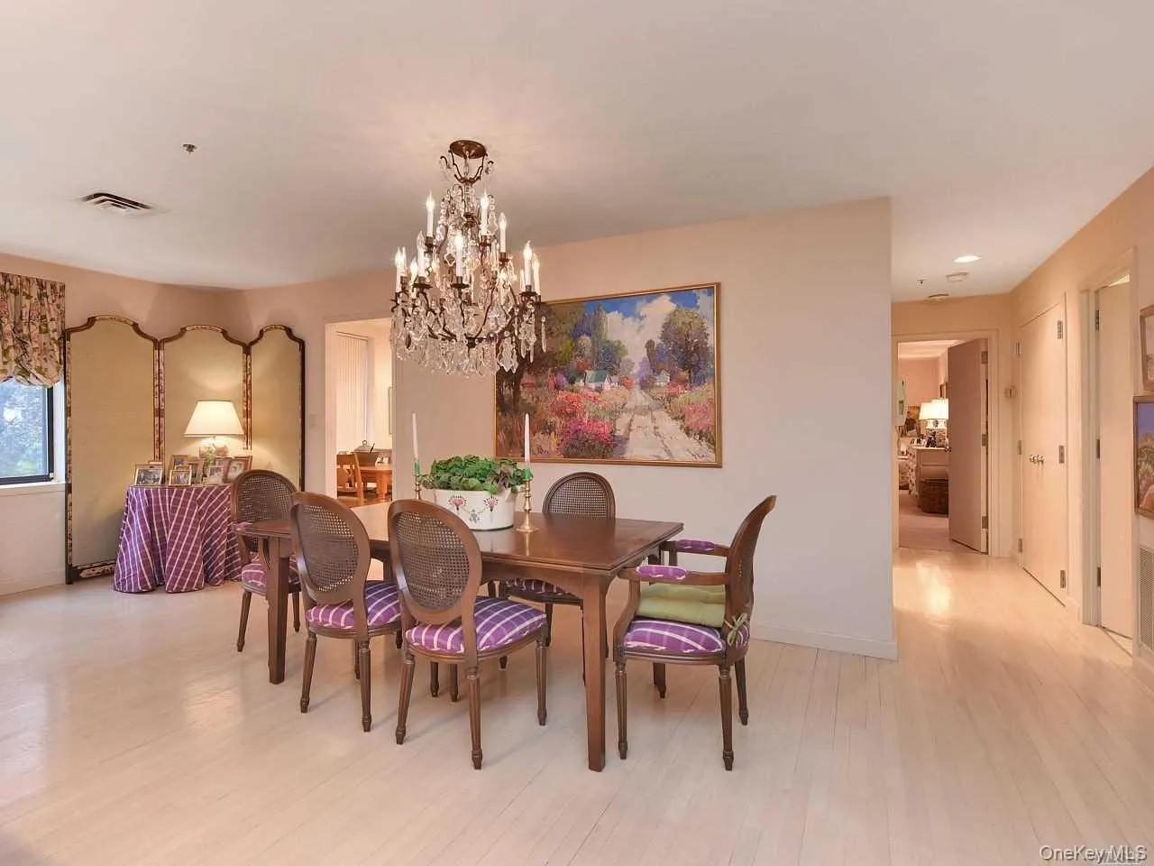 123 Middle Neck Road, North Hempstead, NY, 2 Bedrooms Bedrooms, 5 Rooms Rooms,2 BathroomsBathrooms,Residential Lease,For Rent,Middle Neck,0,986687 123 Middle Neck Road, North Hempstead, NY, 2 Bedrooms Bedrooms, 5 Rooms Rooms,2 BathroomsBathrooms,Residential Lease,For Rent,Middle Neck,0,986687