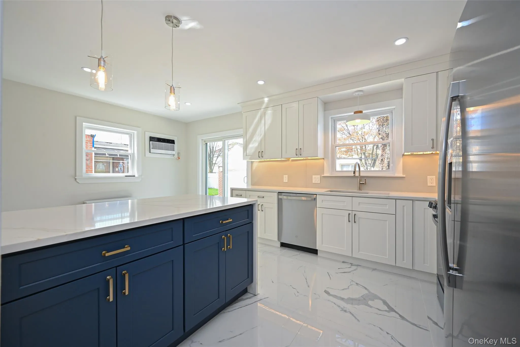 73-36 196th Street, New York, NY, 4 Bedrooms Bedrooms, 10 Rooms Rooms,1 BathroomBathrooms,Residential Sale,For Rent,196th,0,986694 73-36 196th Street, New York, NY, 4 Bedrooms Bedrooms, 10 Rooms Rooms,1 BathroomBathrooms,Residential Sale,For Rent,196th,0,986694