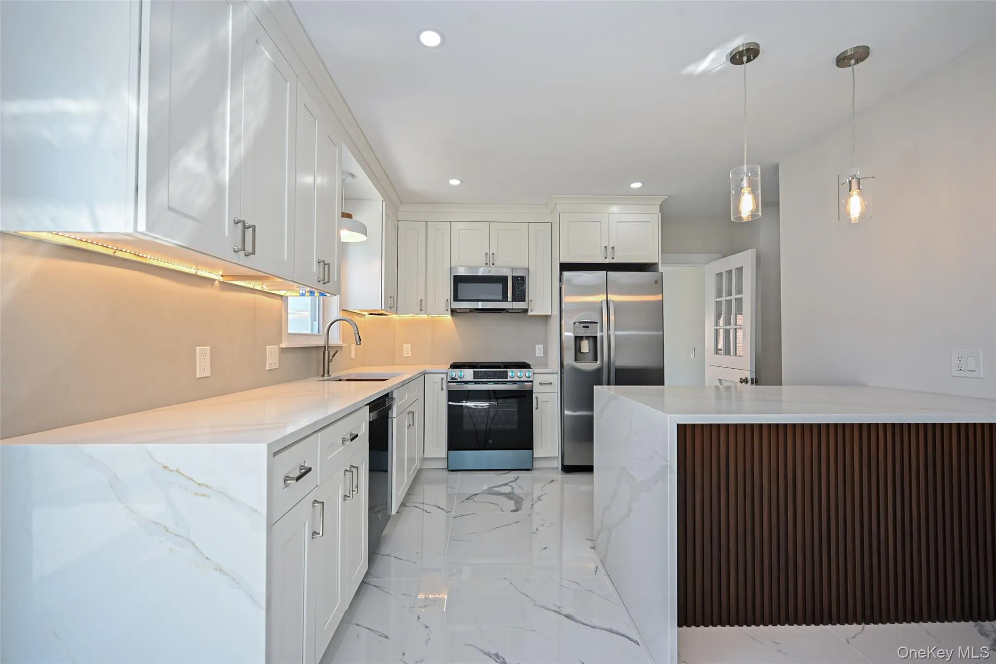 73-36 196th Street, New York, NY, 4 Bedrooms Bedrooms, 10 Rooms Rooms,1 BathroomBathrooms,Residential Sale,For Rent,196th,0,986694 73-36 196th Street, New York, NY, 4 Bedrooms Bedrooms, 10 Rooms Rooms,1 BathroomBathrooms,Residential Sale,For Rent,196th,0,986694
