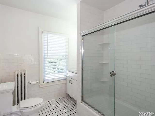 upstairs 2nd full bath upstairs 2nd full bath