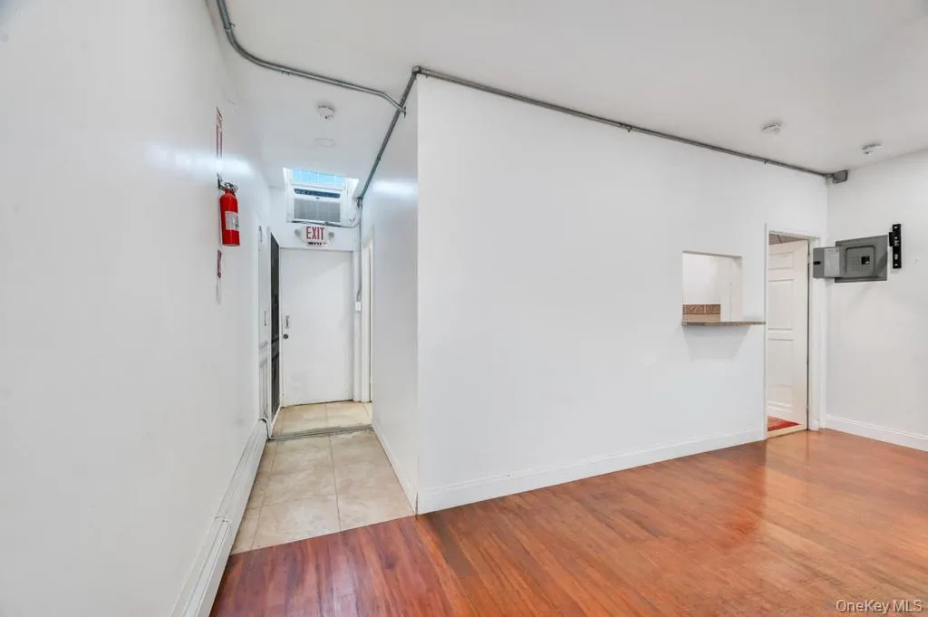 107-24 Springfield Boulevard, New York, NY, ,Commercial Lease,For Rent,Springfield,0,986726 107-24 Springfield Boulevard, New York, NY, ,Commercial Lease,For Rent,Springfield,0,986726