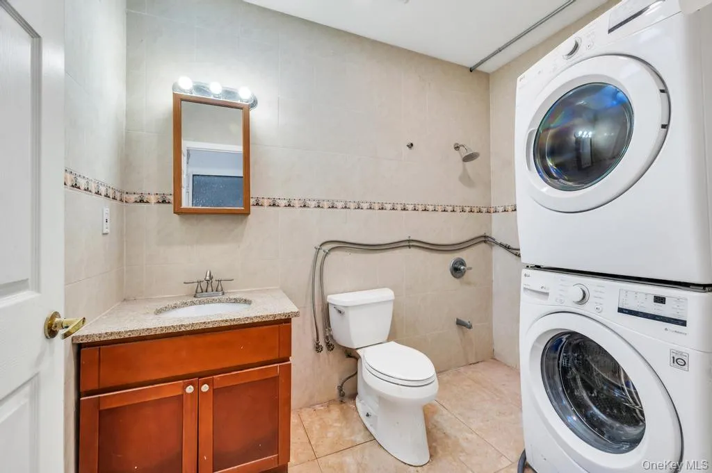 107-24 Springfield Boulevard, New York, NY, ,Commercial Lease,For Rent,Springfield,0,986726 107-24 Springfield Boulevard, New York, NY, ,Commercial Lease,For Rent,Springfield,0,986726