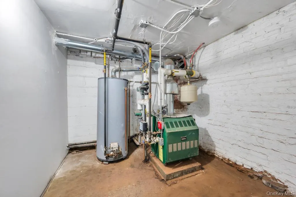 107-24 Springfield Boulevard, New York, NY, ,Commercial Lease,For Rent,Springfield,0,986726 107-24 Springfield Boulevard, New York, NY, ,Commercial Lease,For Rent,Springfield,0,986726